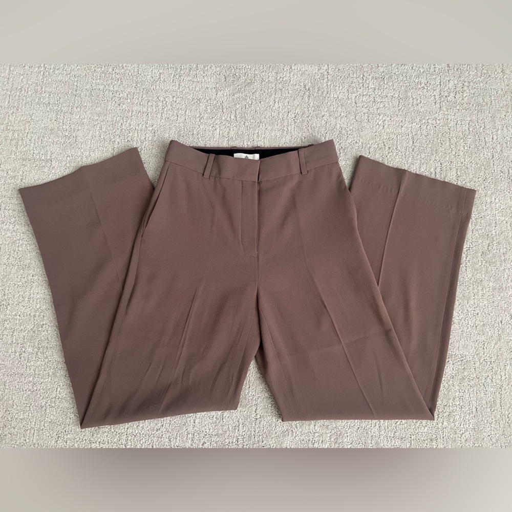Aritzia Agency Pant Mirror crepe Deep taupe - Picture 3 of 9
